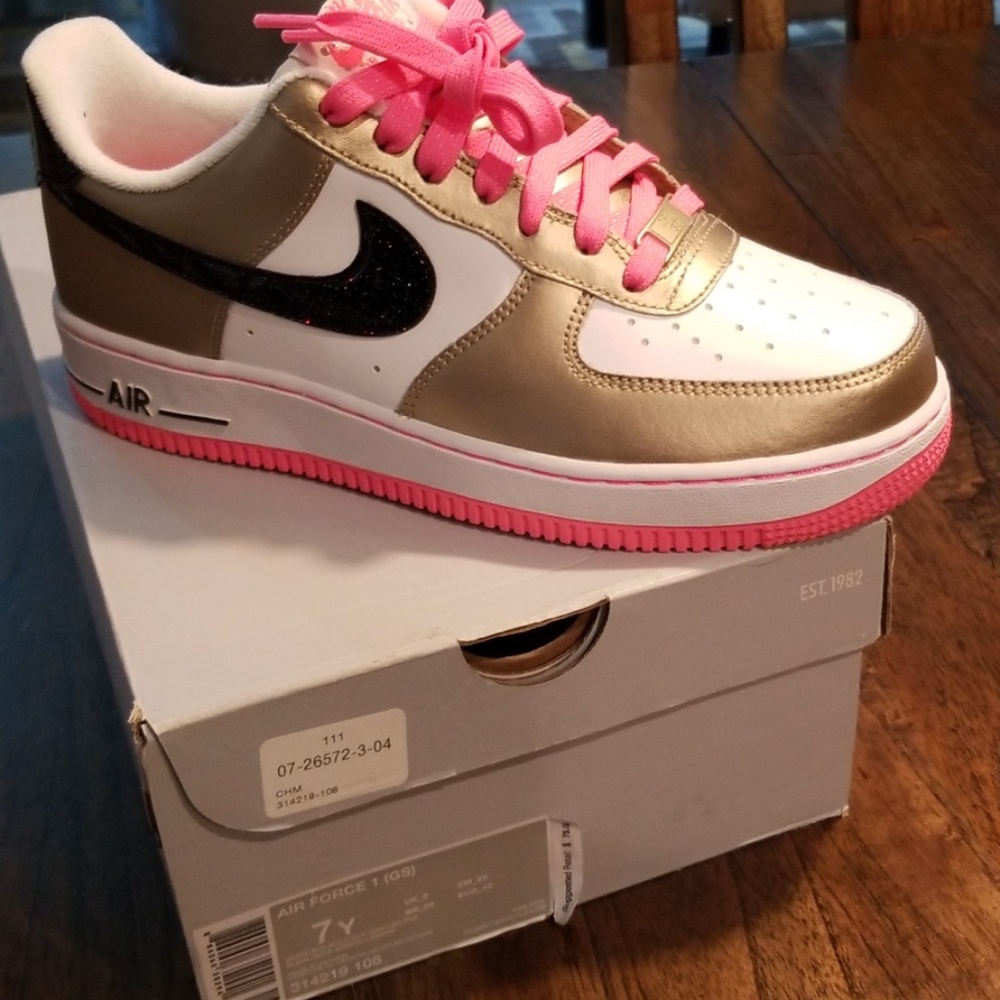 Nike air force 1 (firm)